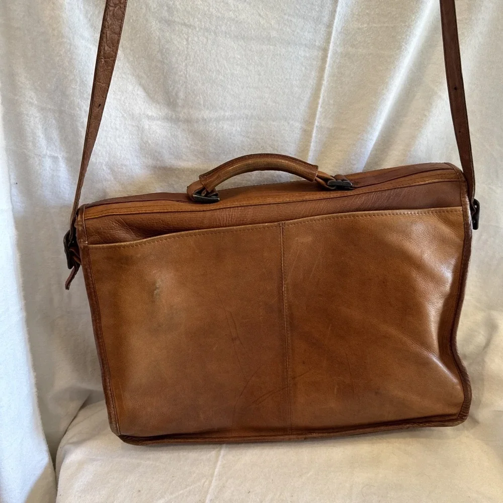 Vintage Geoffrey Beene GB Leather Messenger College Carry On Travel Briefcase
